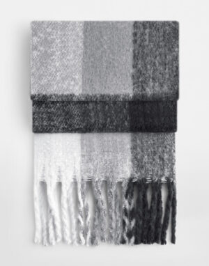 Fluffy Check Scarf